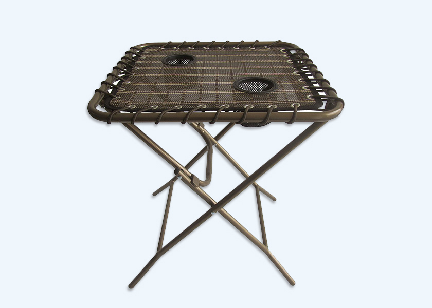 Folding table